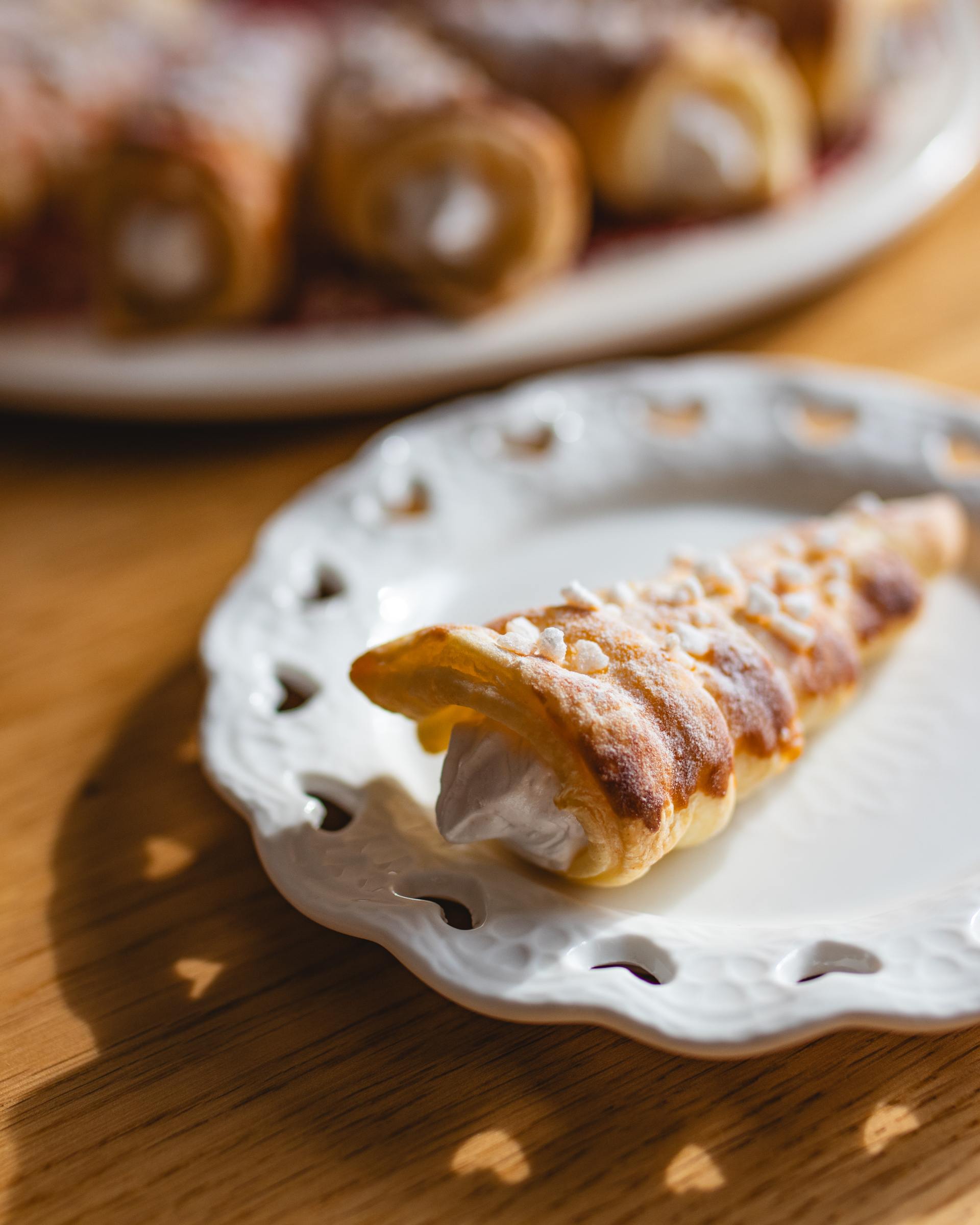 Blätterteighörnchen mit Eiweißcreme - oder auch einfach Trubochki ...